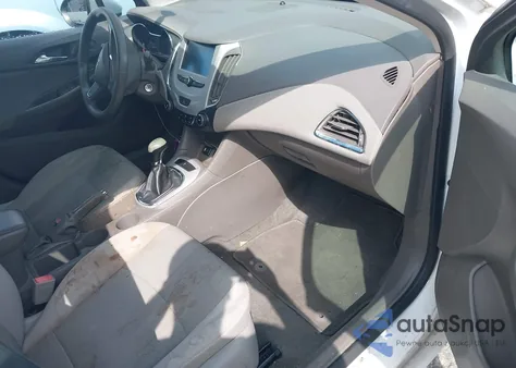 2016 Chevrolet Cruze Ls Manual z USA, uszkodzony, nr VIN 1G1BB5SM7G7311855